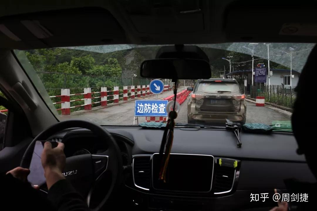 这样也行?(4200公里多少油钱)4200公里开车需要多久,(图27) 这样也行?(4200公里多少油钱)4200公里开车需要多久,(图27)