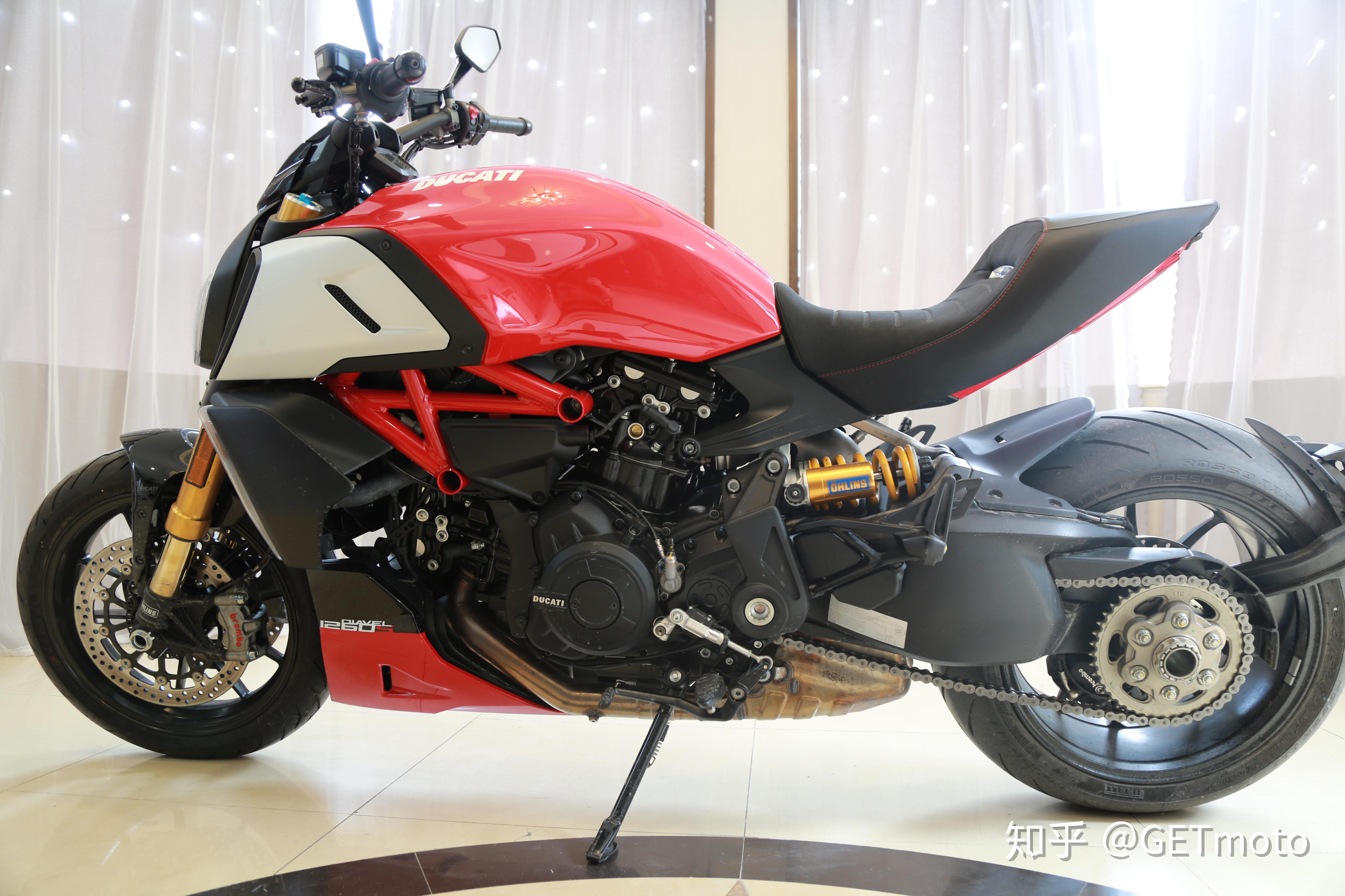 杜卡迪大魔鬼diavel1260s大魔鬼的致命吸引力让你无法自拔