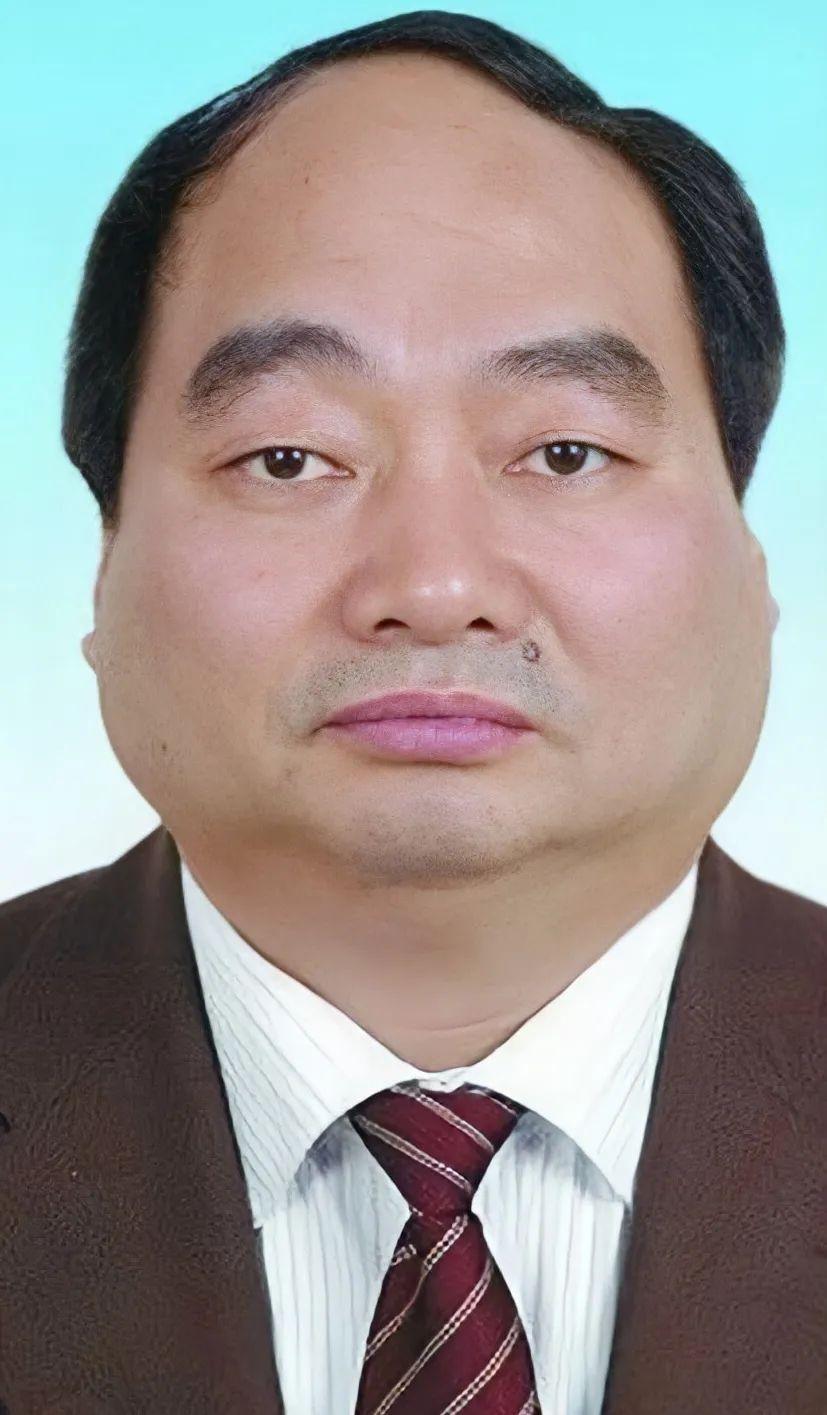 为什么雷政富会当庭翻供