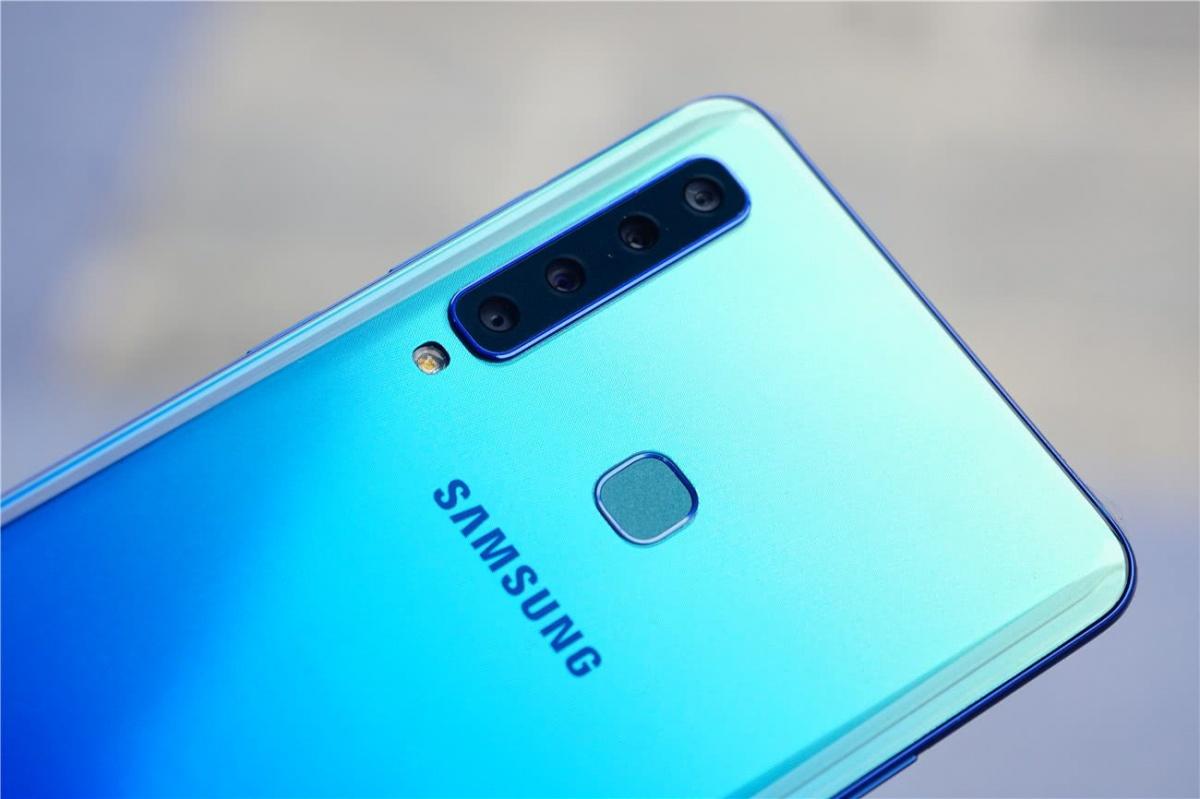 如果华为没找索尼定制大底的imx600传感器,你堆100颗摄像头也没用,好