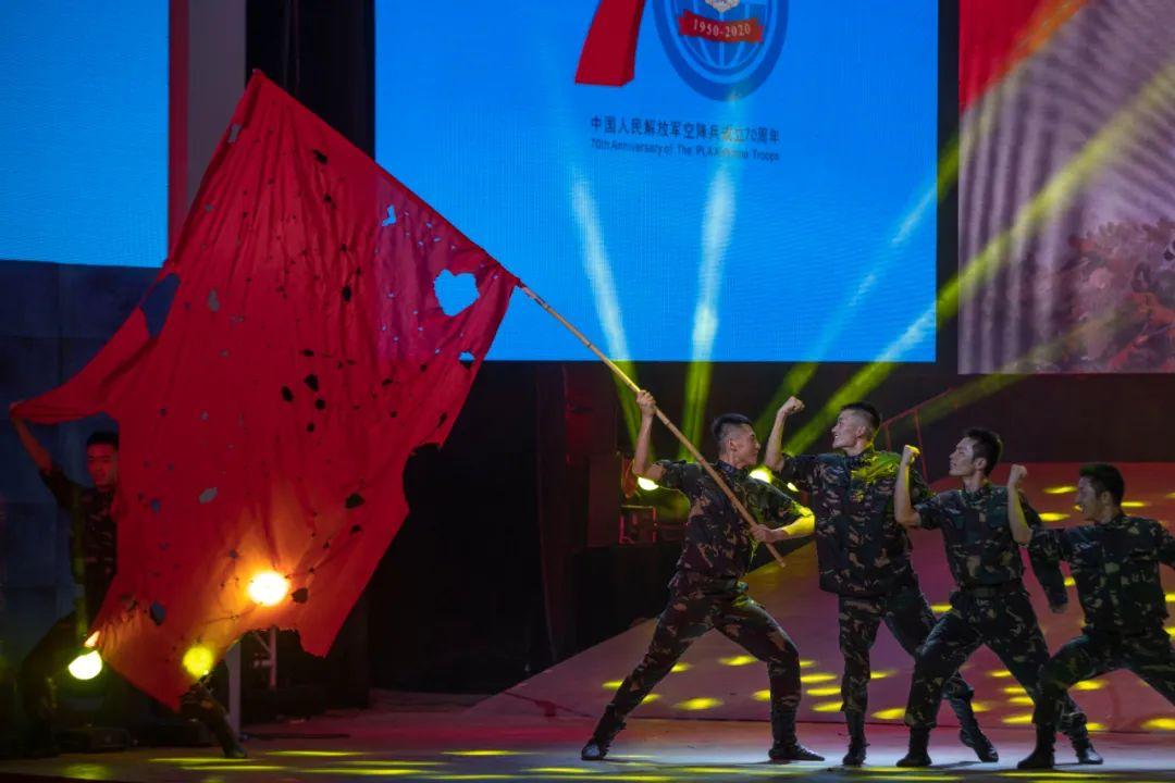 战旗歌舞团 zhuanlan.zhihu.com