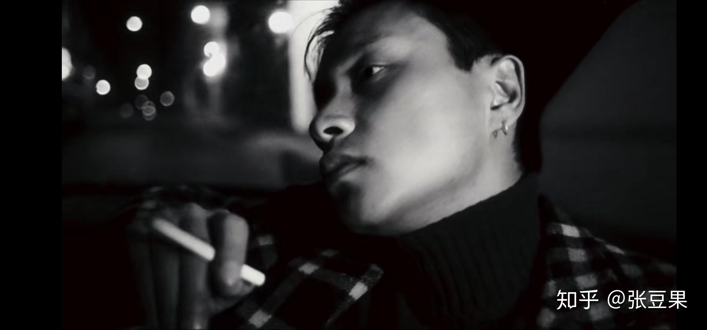 《春光乍泄》里何宝荣对黎耀辉是什么样的感情? - 知乎