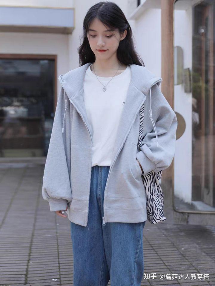 有没有适合女大学生的秋季外套?