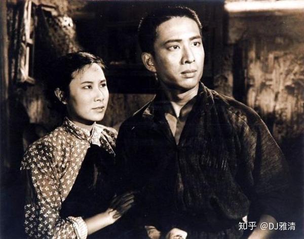 美丽的她,一生都难忘冯喆,却为何将幸福婚姻过成悲剧?原因只有三个字