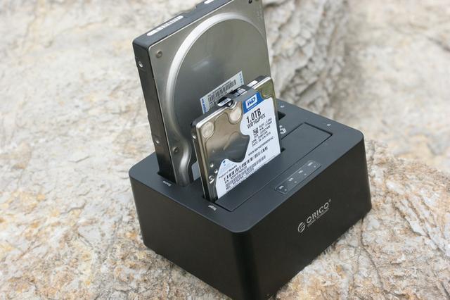 废旧硬盘救星orico双槽插入式sata硬盘底座体验