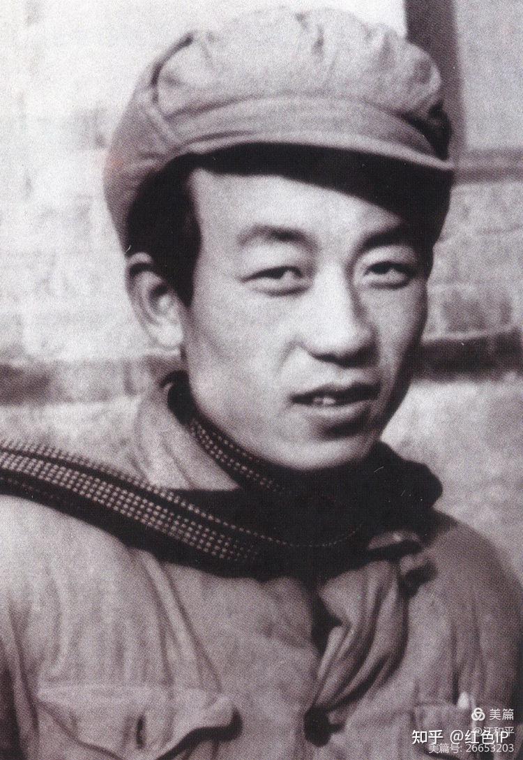 1948年魏风在战斗剧团第17天赶到刑场战斗剧社创建于红军时期,抗战