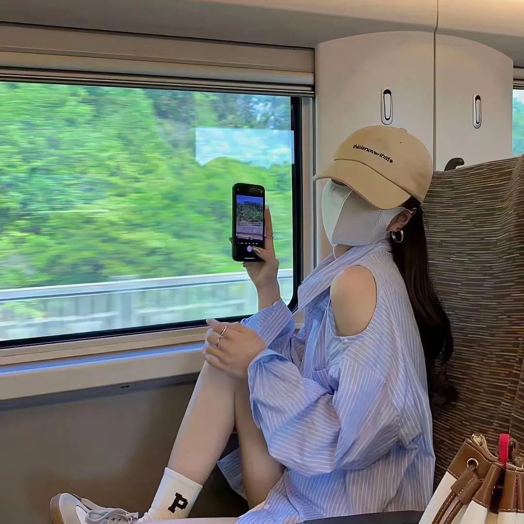 有没有一看就想恋爱的女生头像推荐?