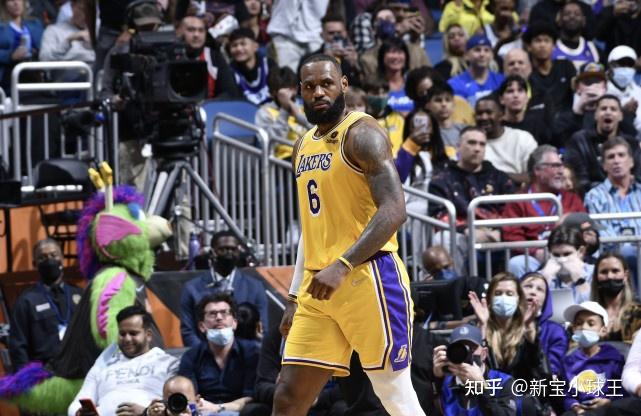  詹姆斯全场狂砍40分带领湖人逆转取胜 NBA比分定格在128比125