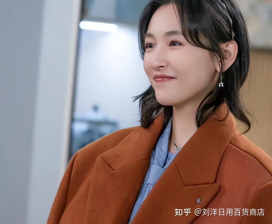 吴倩酥麻站不稳!网友呼这是舌吻了