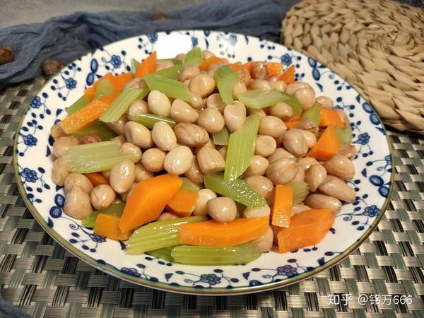 寻渔记 芹菜花生水煮的好处 德涵网