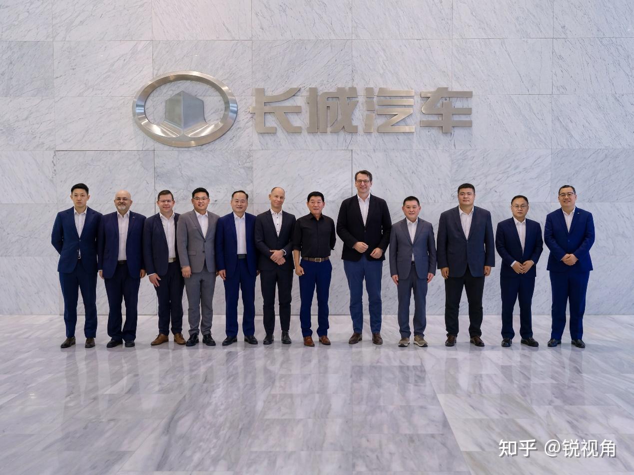26天两次最高规格访问,宝马到底在长城看到了什么?