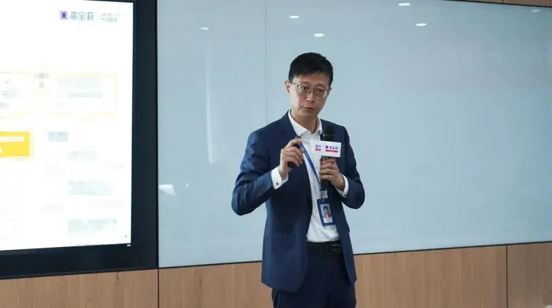 嘉宝莉仇东航准确全面贯彻聚焦零售致胜终端战略