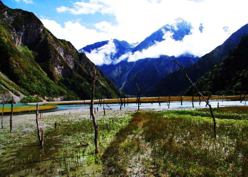 巴望海冷嘎措王,是孤獨的世界上7000米以上高山大多集中在世界屋脊