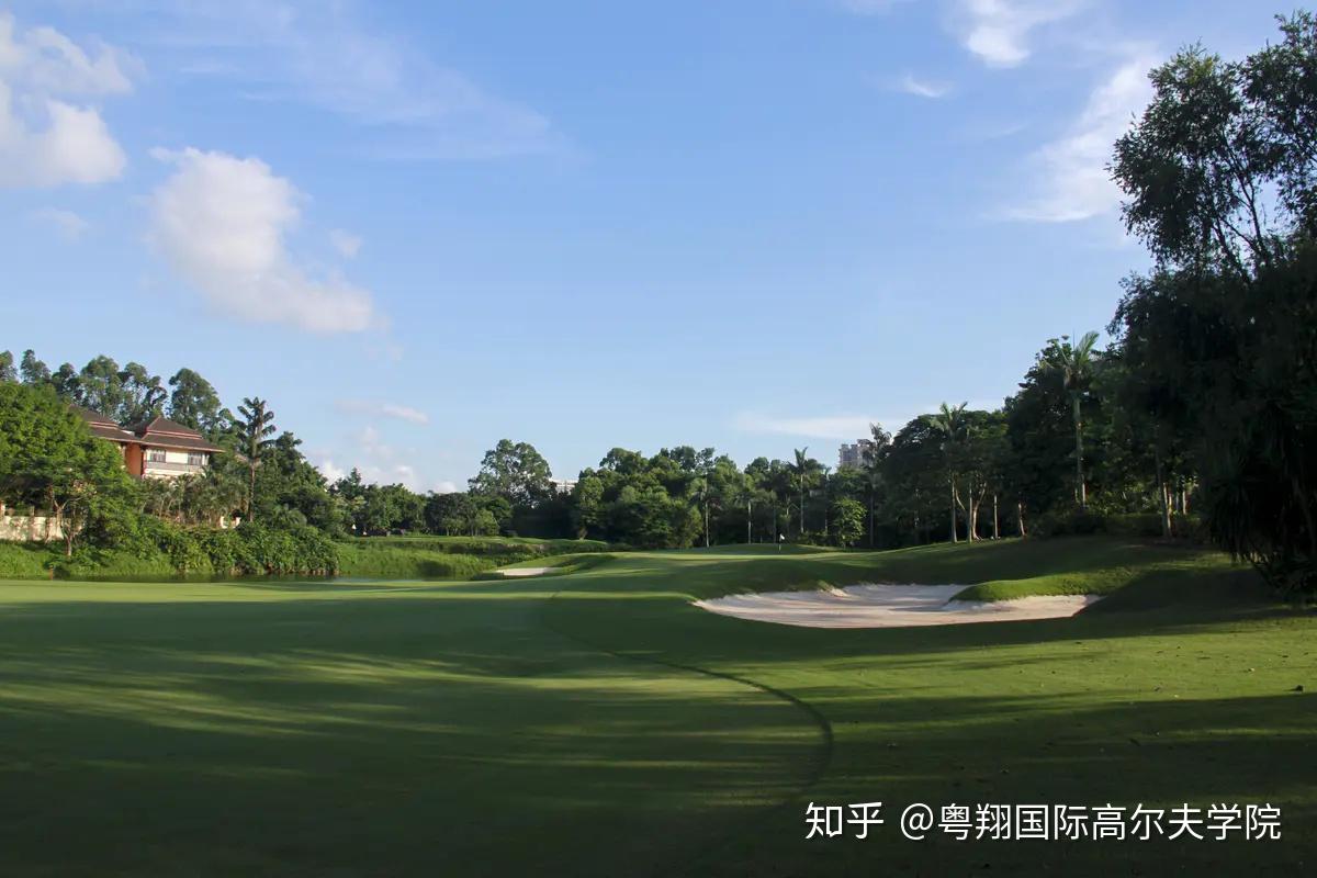 深圳高尔夫球场下场都是怎么收费的
