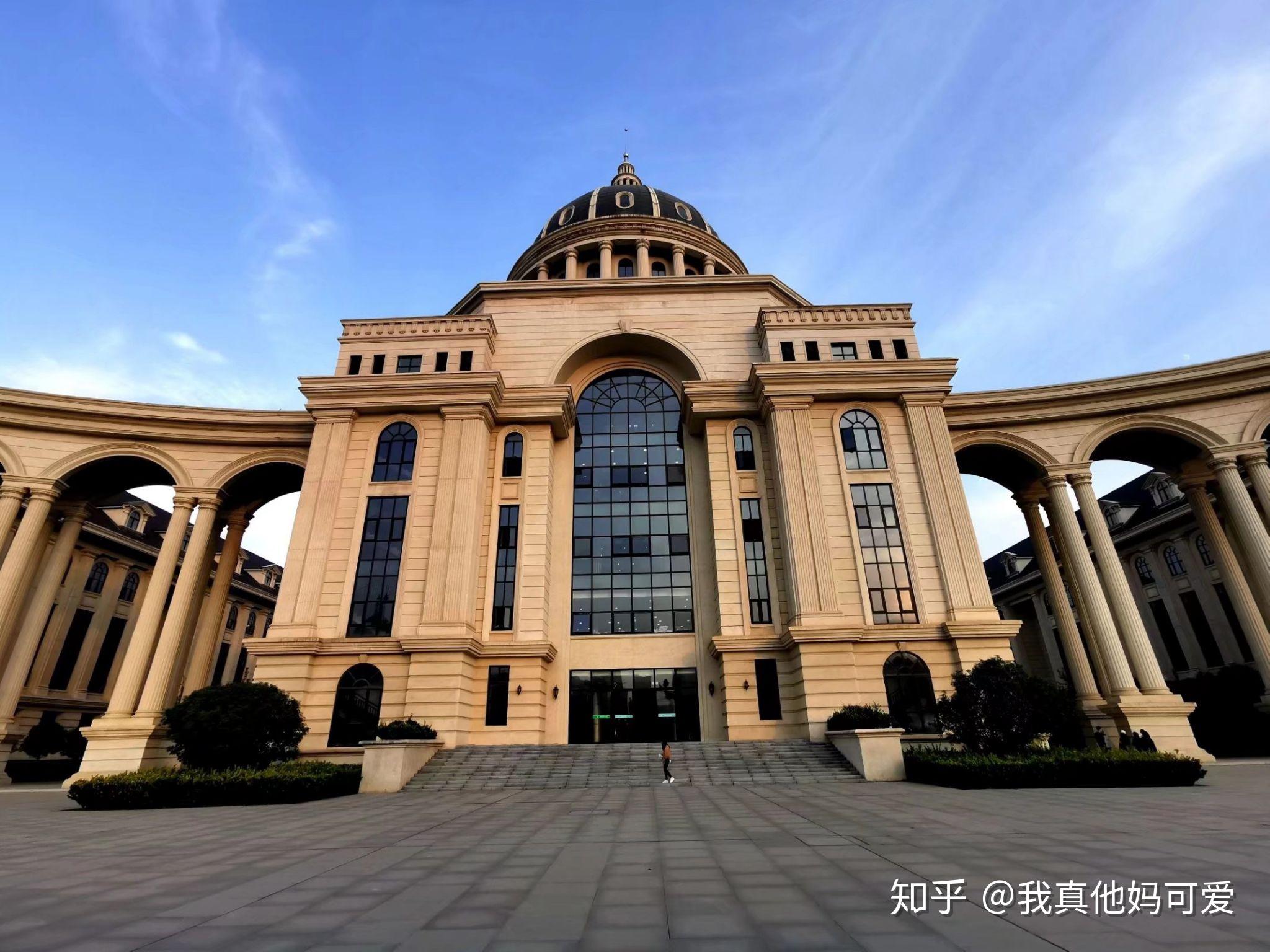 国内有哪些校园好看的大学呢? - 知乎