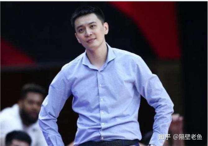 篮球教练杨鸣个人资料图片