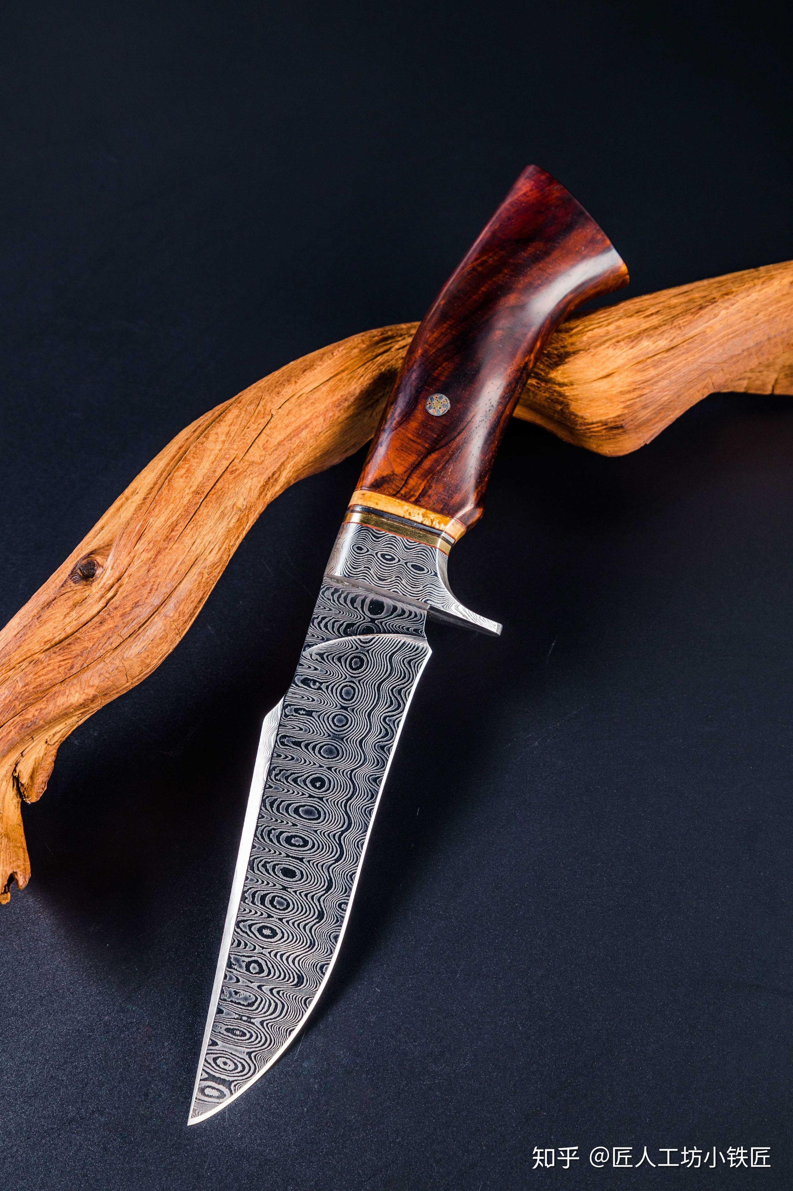 冷兵器界的潮流刀具史泰龙用的就是它