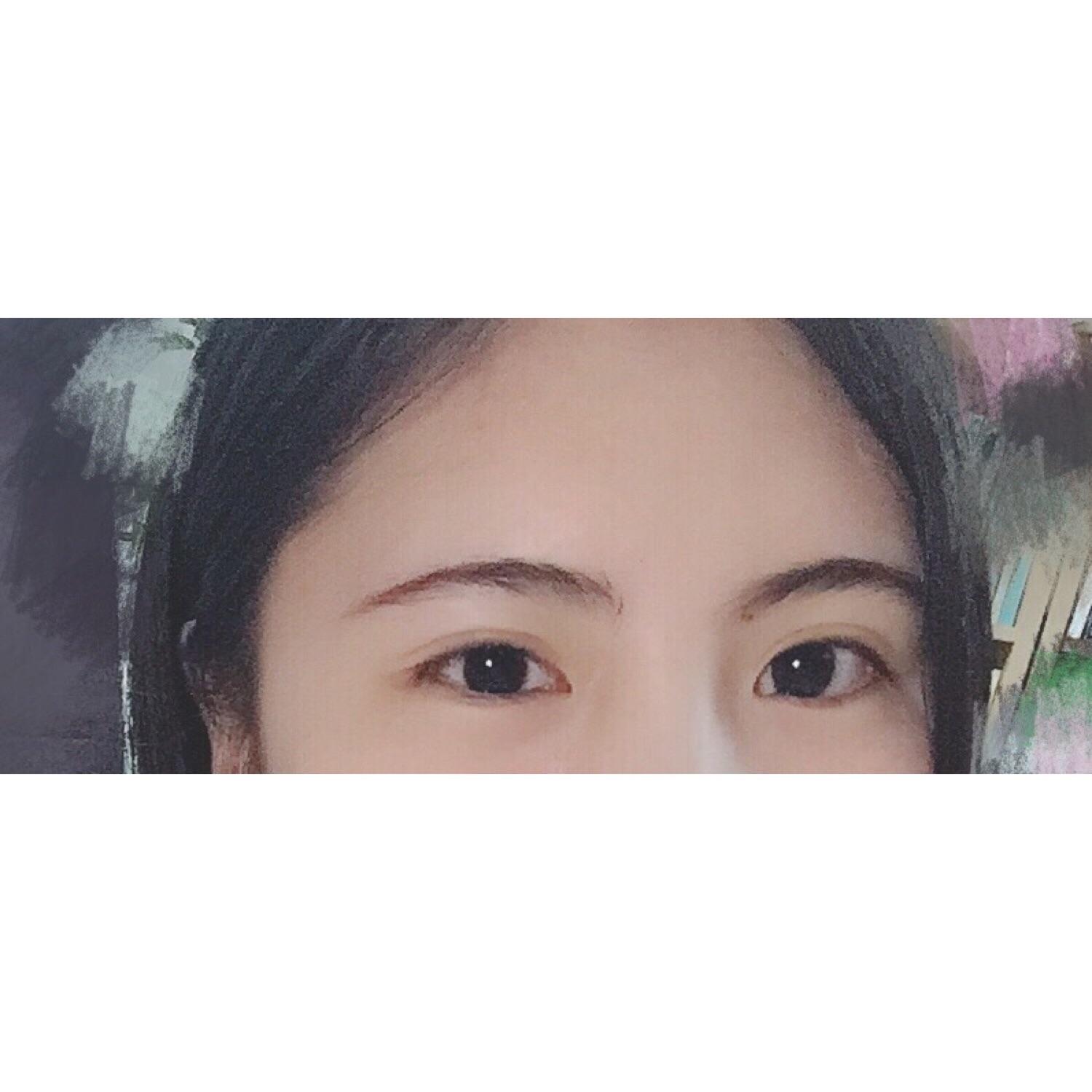 笑起来是好看的月牙眼是什么体验?