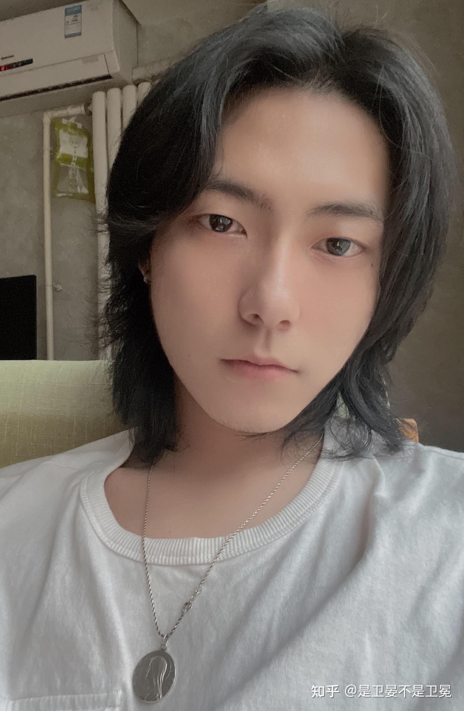 男生留长发要怎么留侧面和后面可以剪么