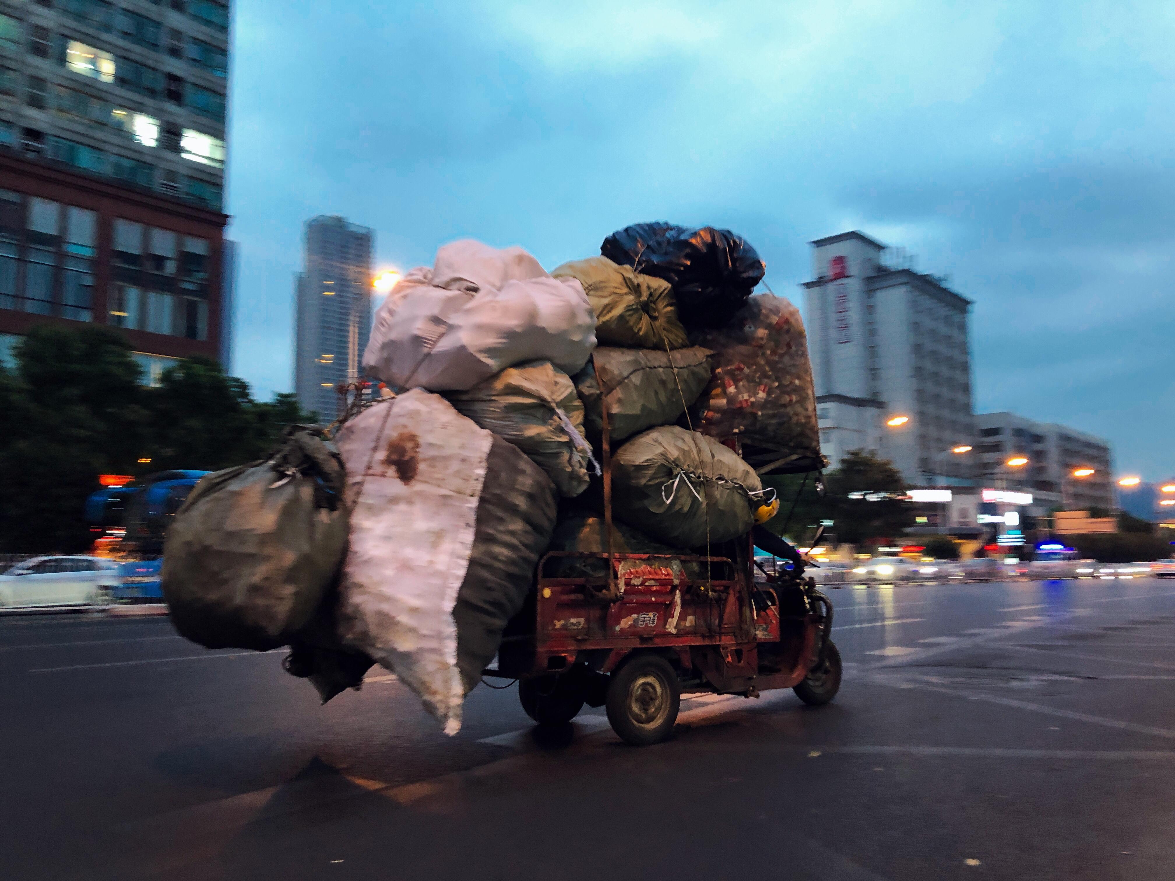 有哪些一看就莫名感到伤感的图片