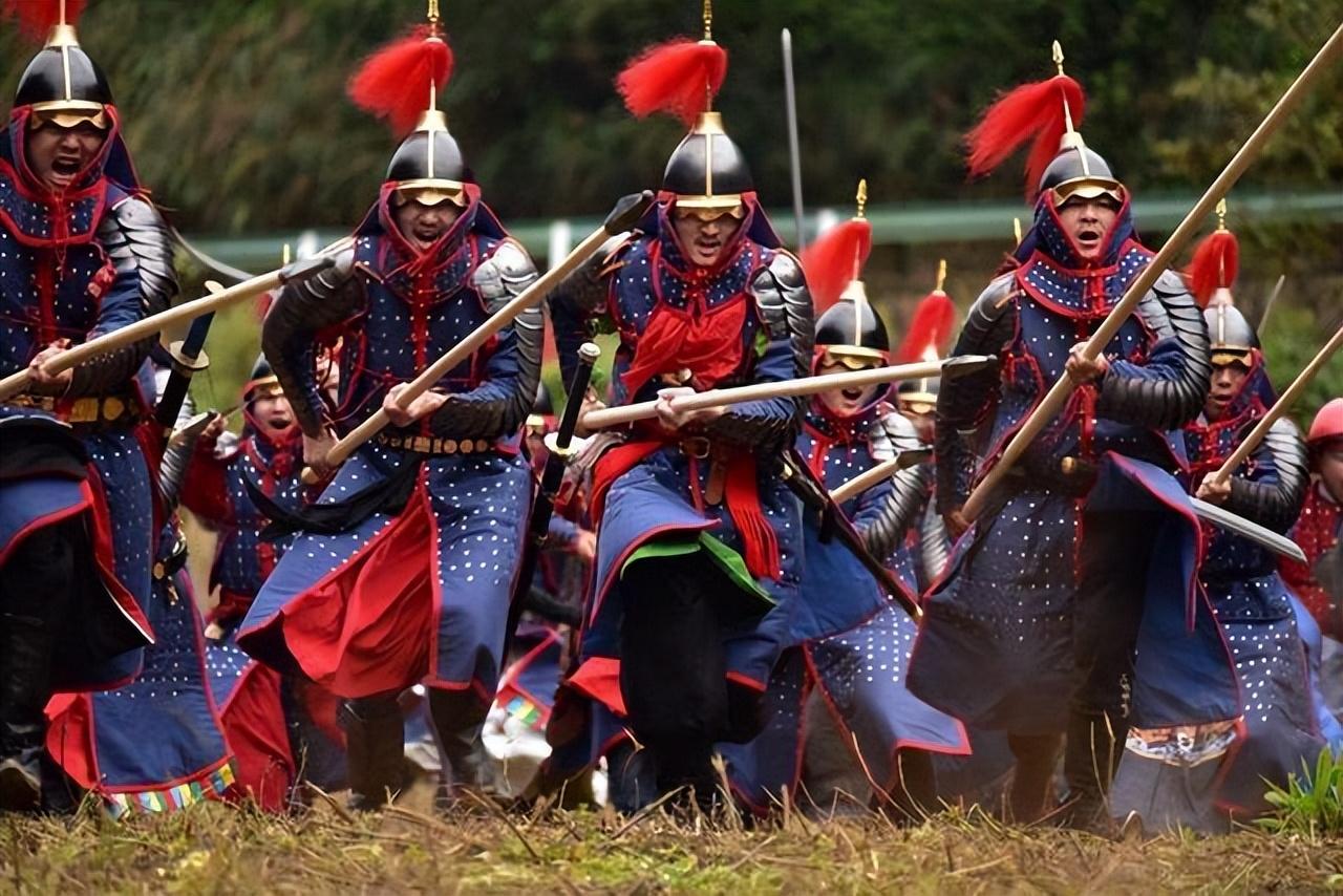 明朝打得过强悍的蒙古骑兵,为何打不过清朝?