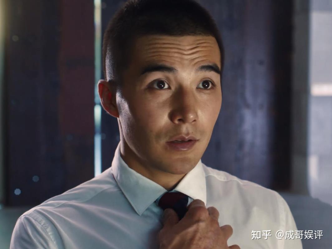 你好安怡是他害了安怡的父亲他也是芯机人