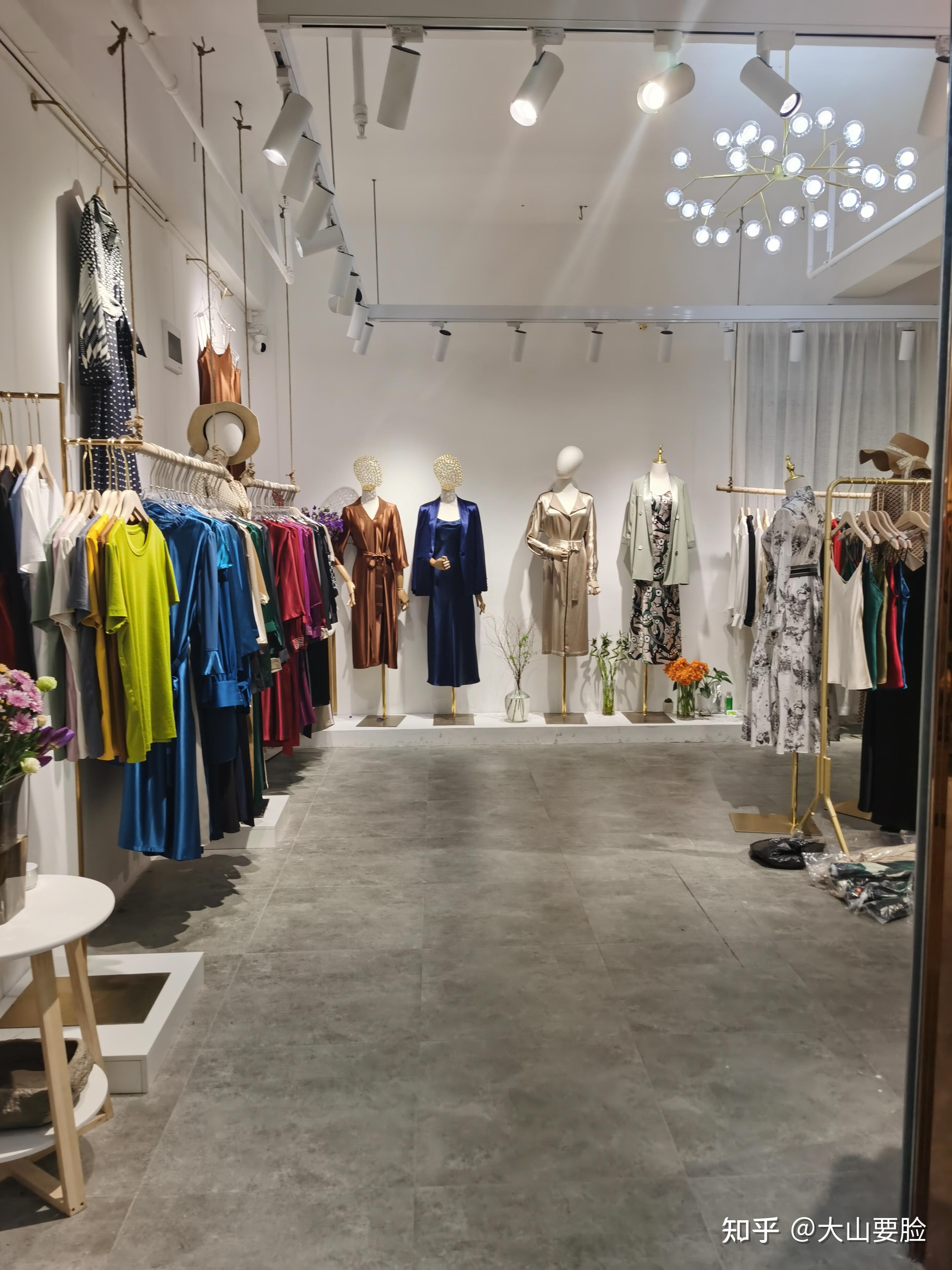 南油服装批发市场怎么识别真正的一手货源(工厂店)? - 知乎
