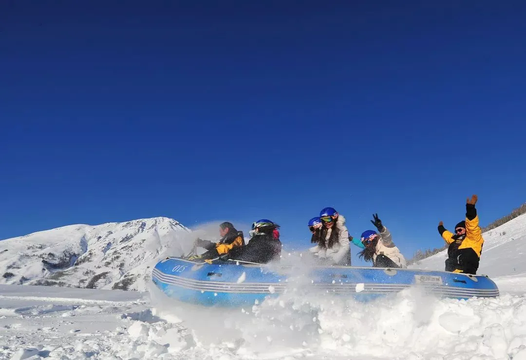 易烊千玺冬奥会短片到人类滑雪起源地赴一场冰雪之约