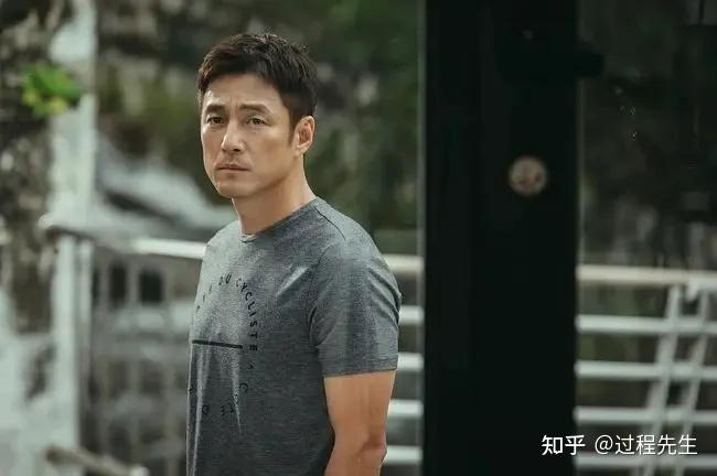 【韩剧推荐】bbc英剧改编《卧底/undercover》由池珍熙,金贤珠担任