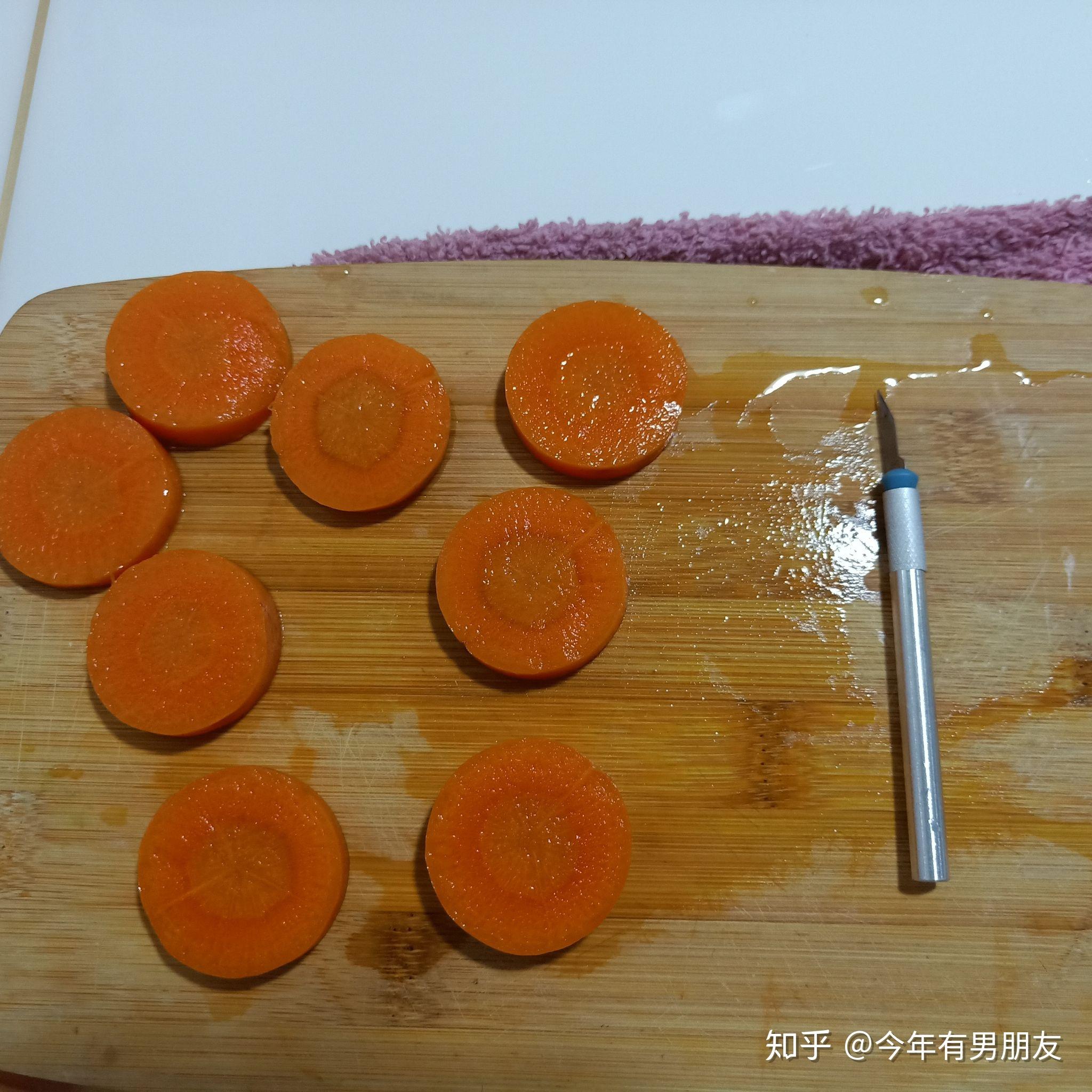 清炒胡萝卜丝怎么做_清炒胡萝卜丝的做法_豆果美食
