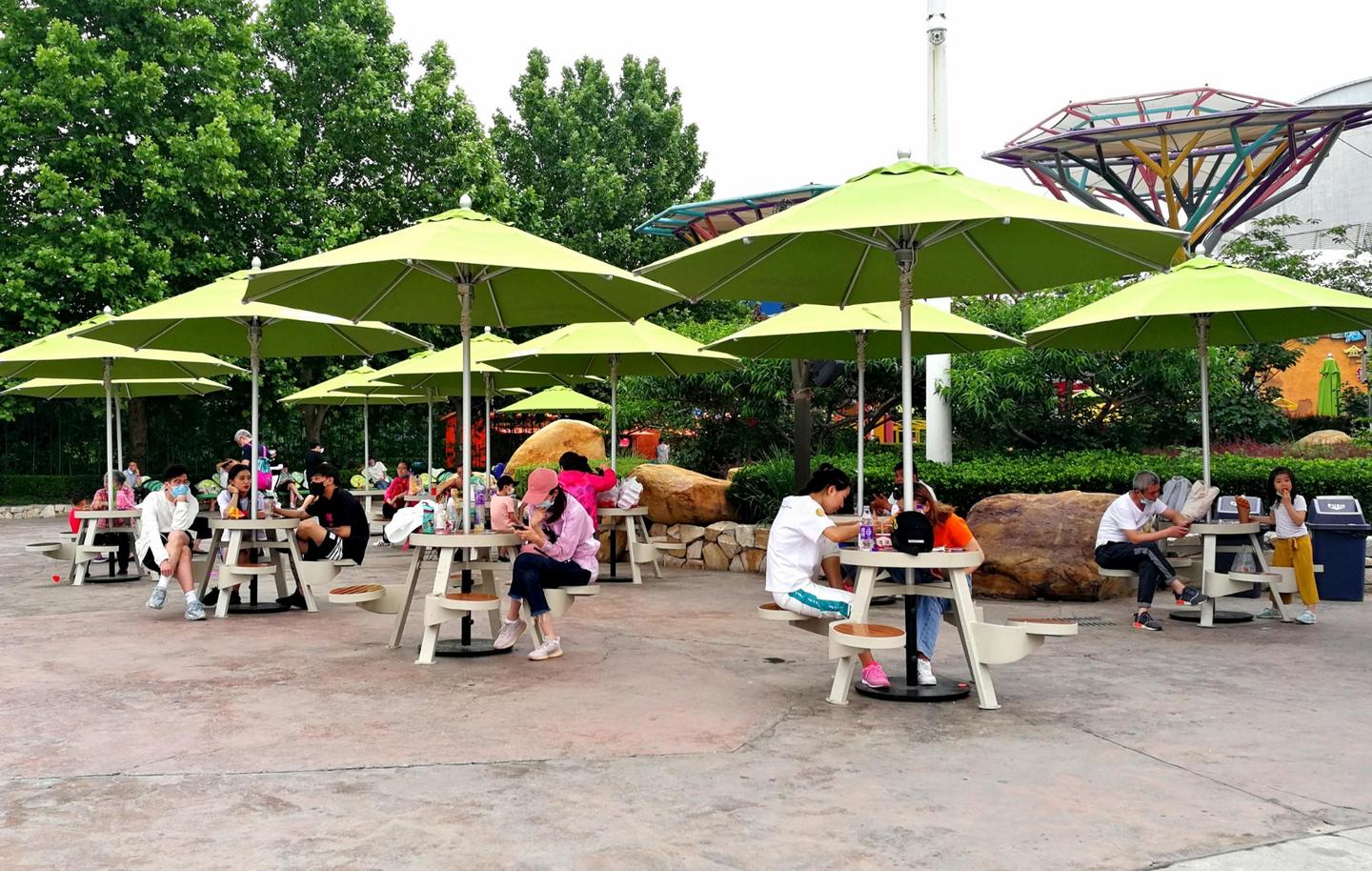 户外大型庭院太阳伞遮阳伞布怎样清洁维护