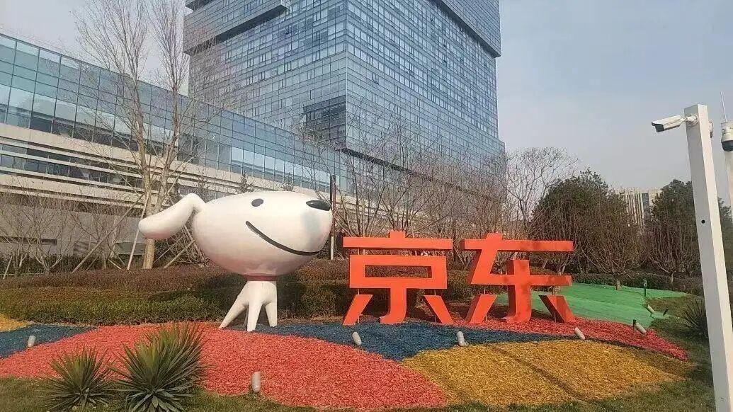 章泽天、田朴珺为何都拿起了话筒？ 知乎 