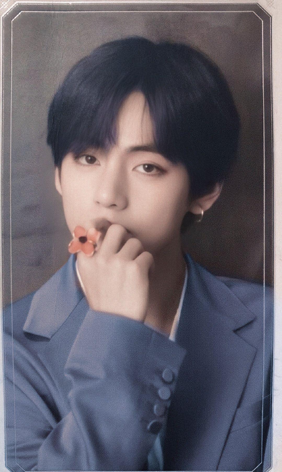 超级喜欢黑发金泰亨大家可以分享一些没有水印的图片吗收藏