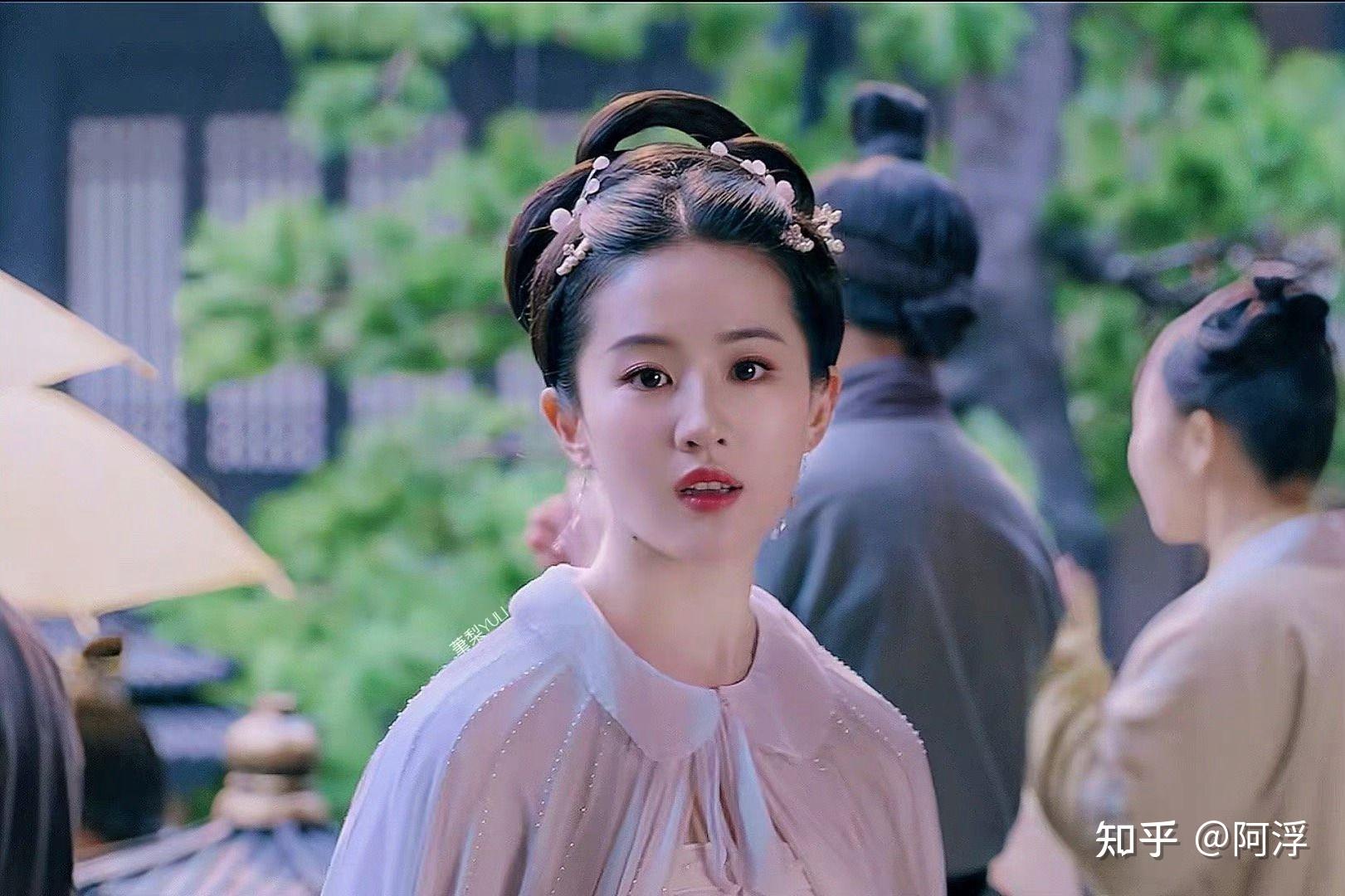 刘亦菲在《梦华录》里有什么绝美的妆造?