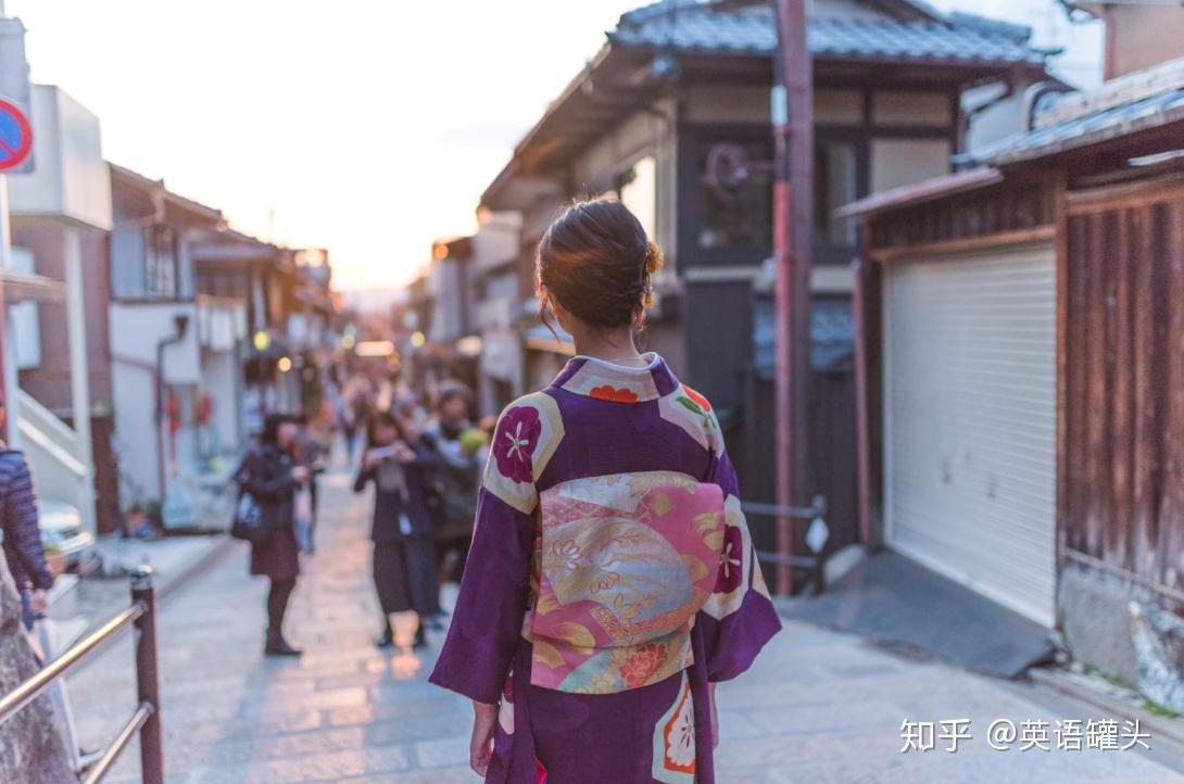 conventional也能表示“习俗”那它和traditional有什么区别呢 - 知乎