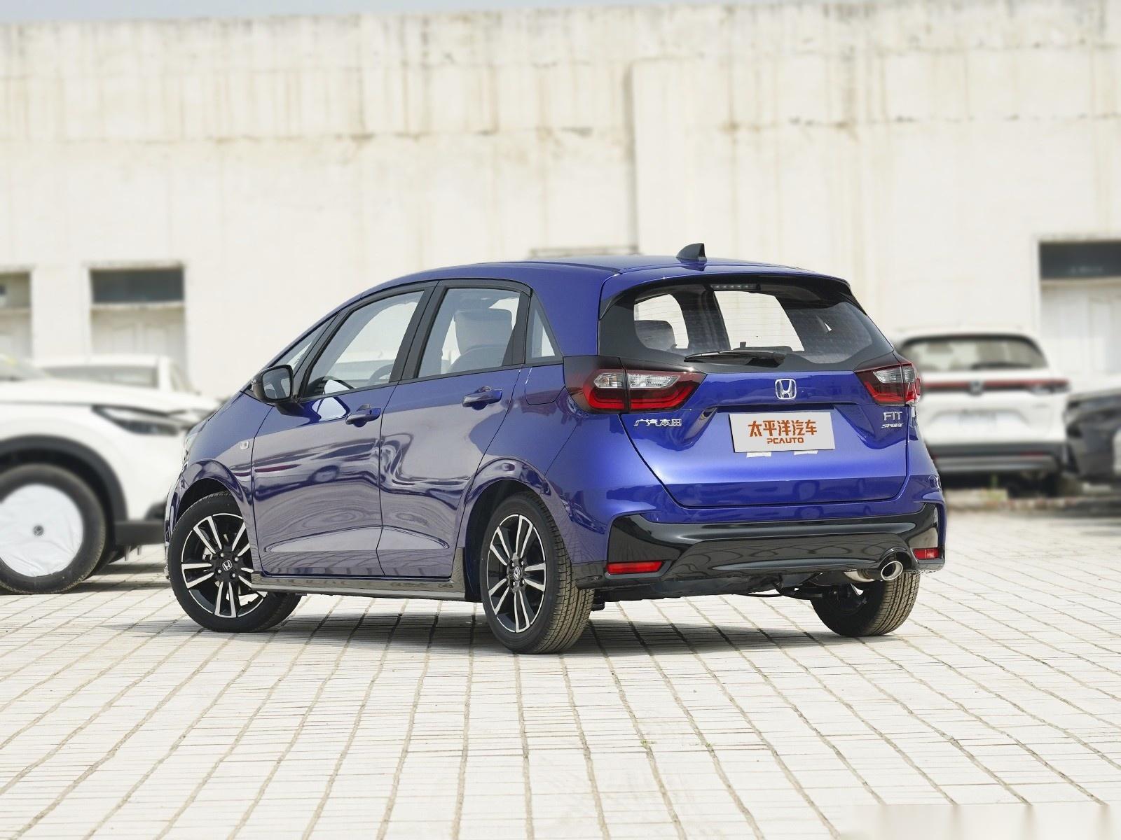 外观微调/动力下降 新款广本飞度将于明天上市 - 知乎