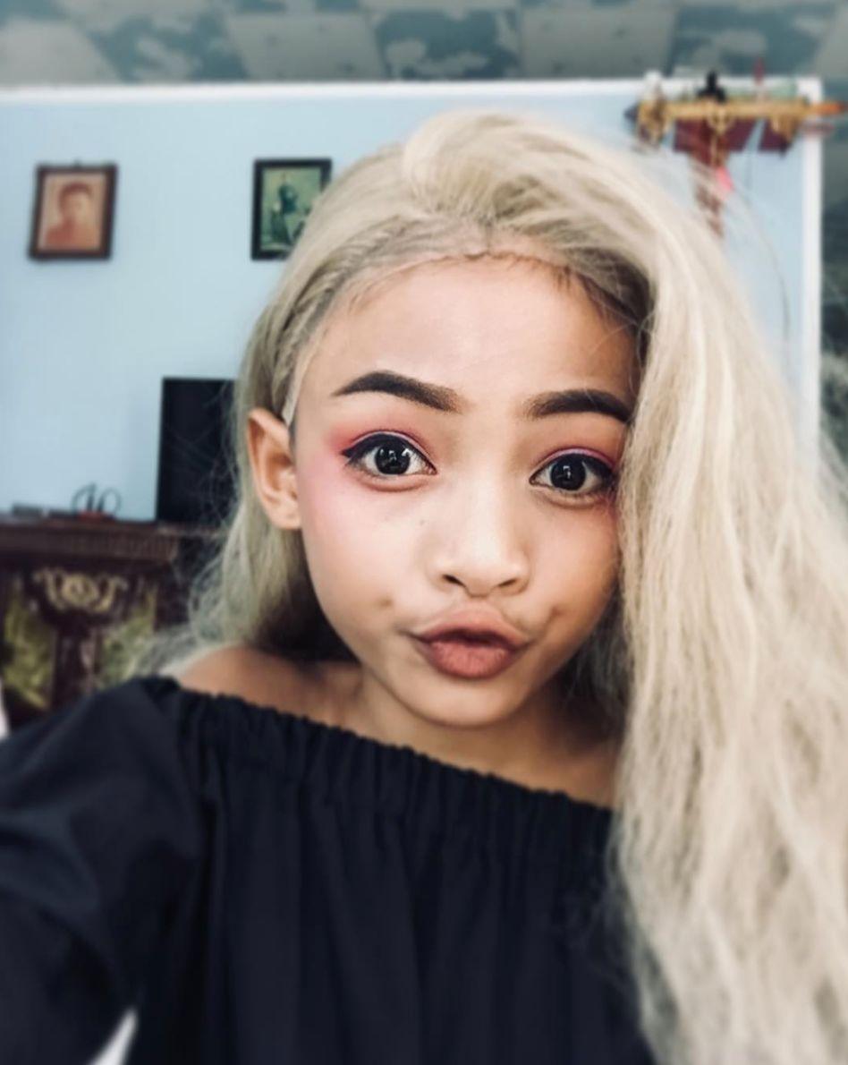 可甜可盐他都能轻松驾驭还是新娘妆无论是烟熏妆镜头面前的他,真的