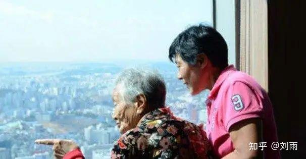 (心田花开)9年前,不顾反对带90岁母亲徒步环游中国的女儿,现在还好吗 - 知乎