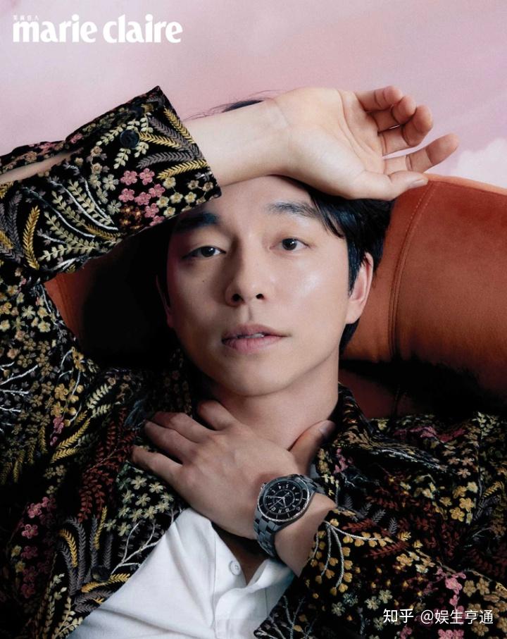 42岁韩国男神孔刘登美丽佳人封面为2021年画下句点