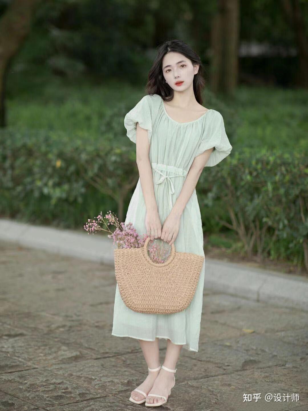 穿裙子拍照姿势推荐,简约大方的姿势,尽显你的优雅气质 - 知乎