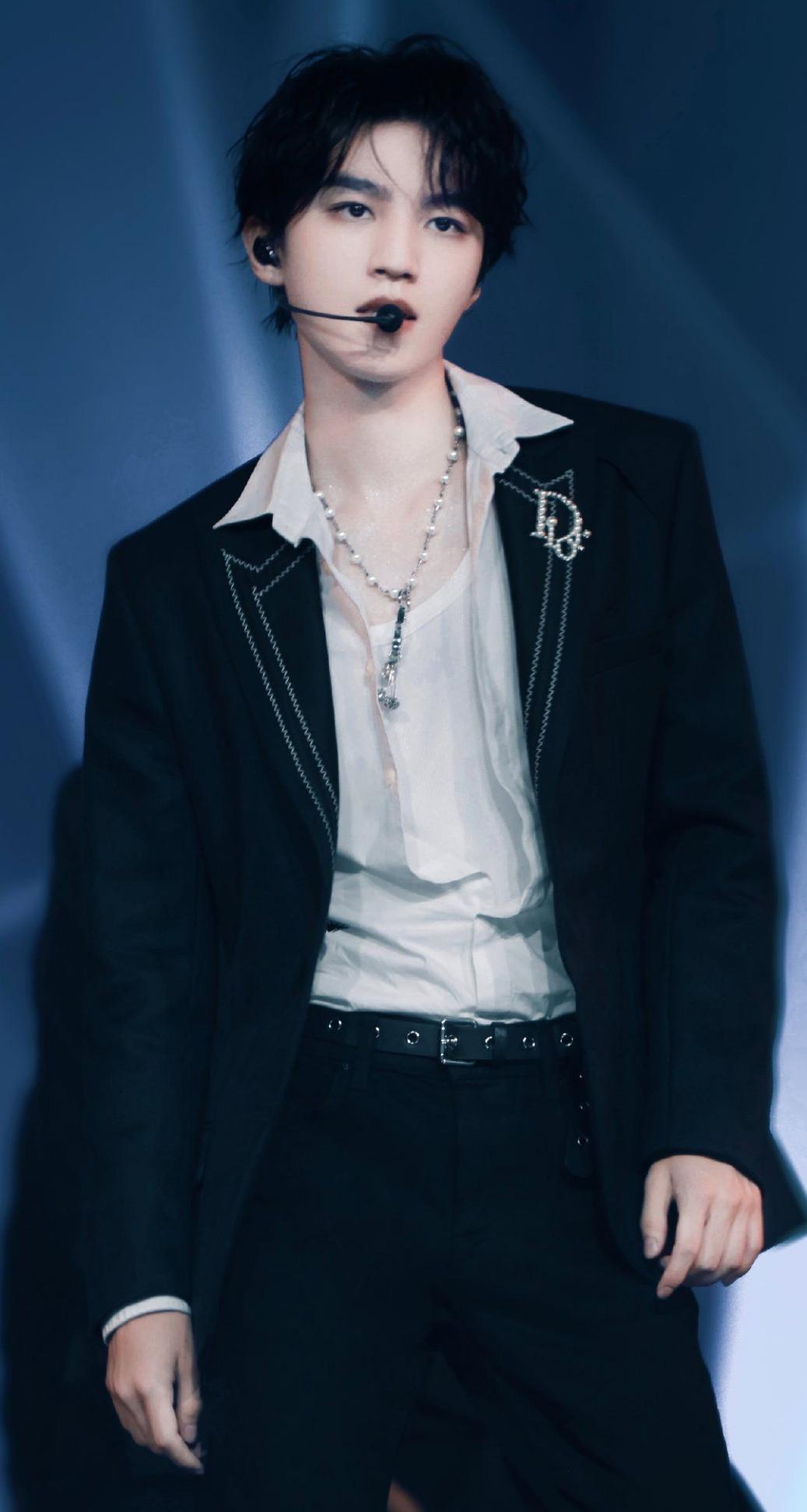 王俊凯有没有什么出圈神图? - 知乎