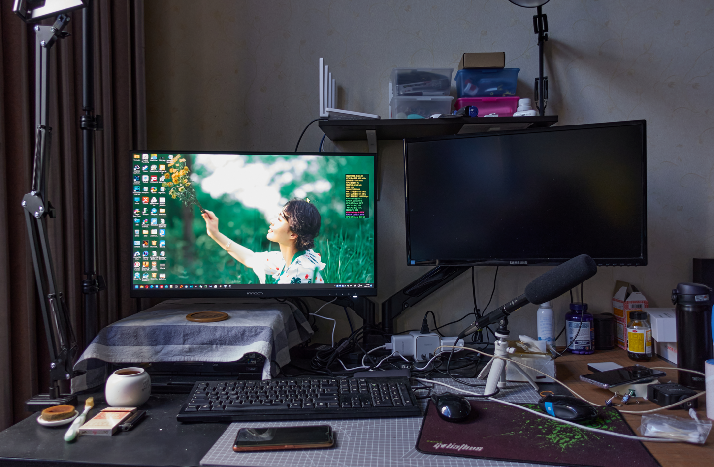 你的电脑和外设在桌面上是怎么布局和摆放的? - 知乎