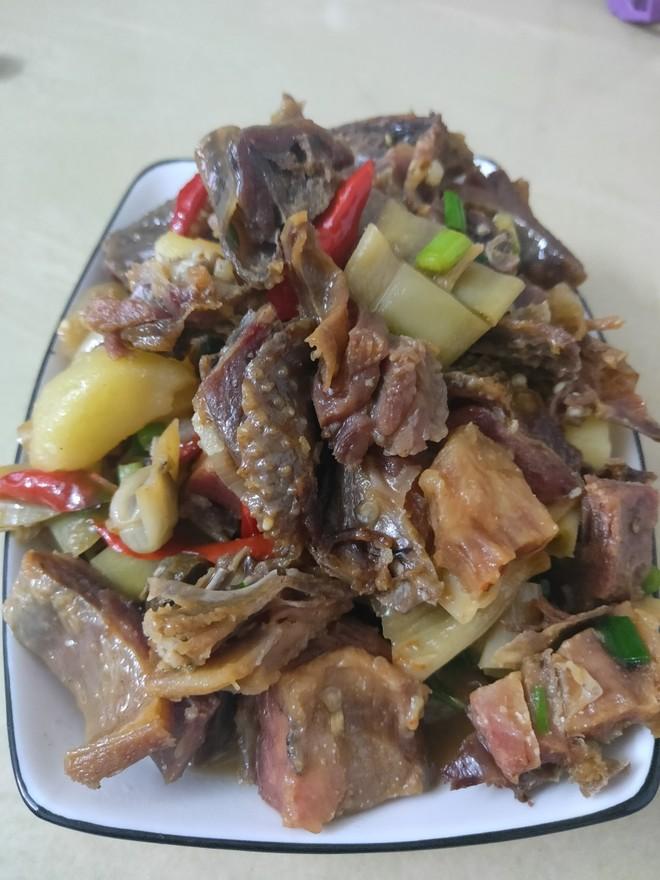 腊鸡炒湖南白辣椒名门泽佳朴实无华脆香下饭扎扎实实的湘菜