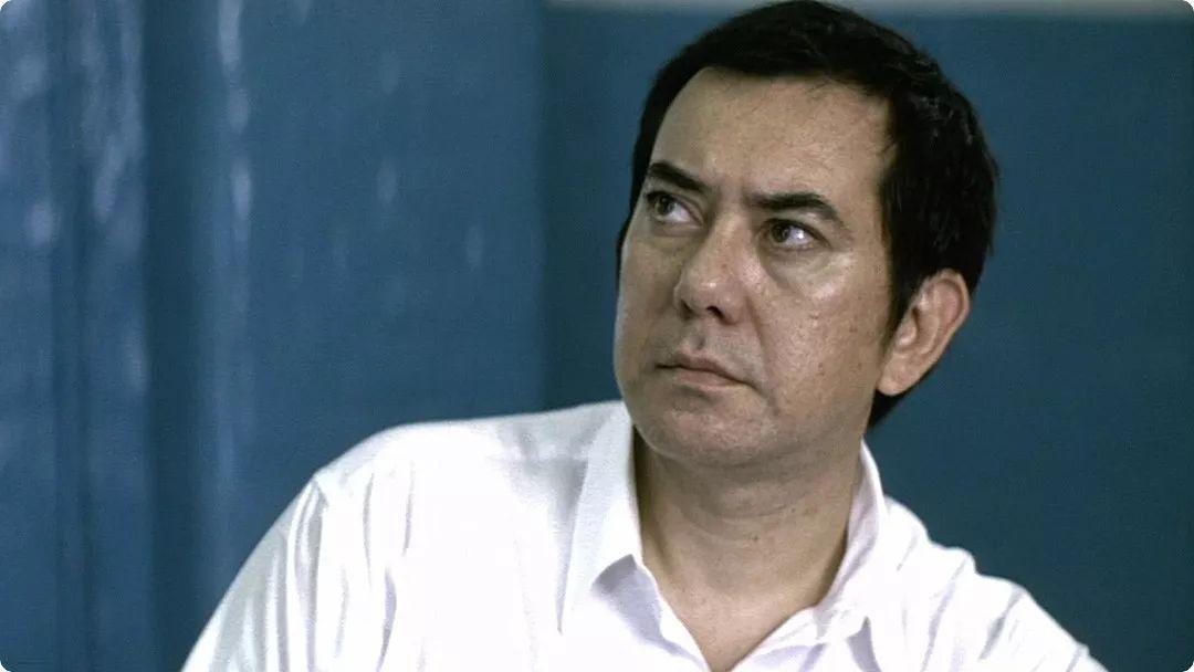 黄志诚一直都有警察身份,人物设定看起来单调乏味,但是却是第一个领