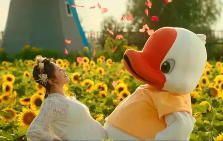 《我和我的家乡》影评:用最幽默的手法,演绎最感人的故事(涉及剧透)(我和我的家乡优质影评)