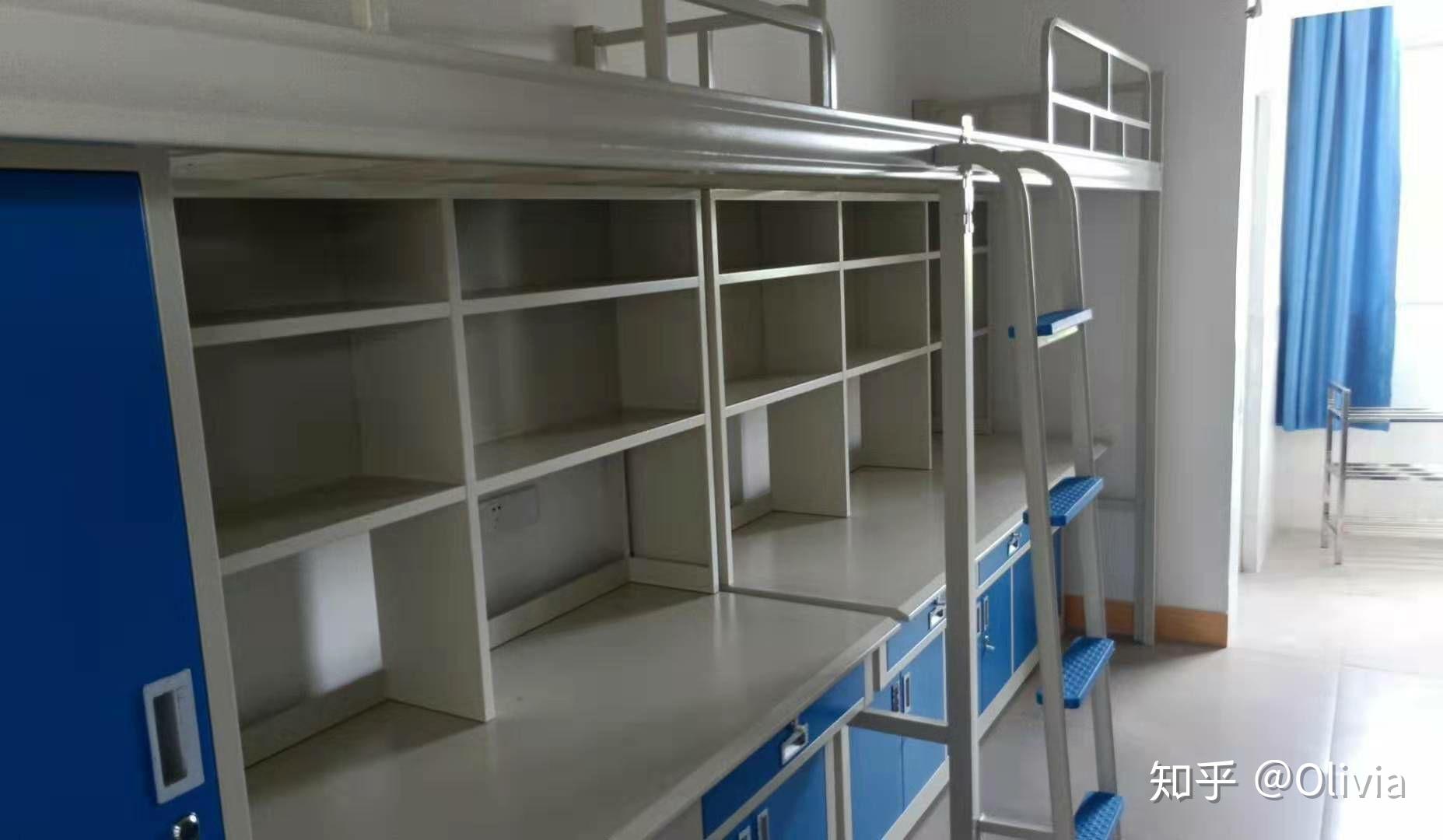 中飞院宿舍条件咋样,军训累不累?