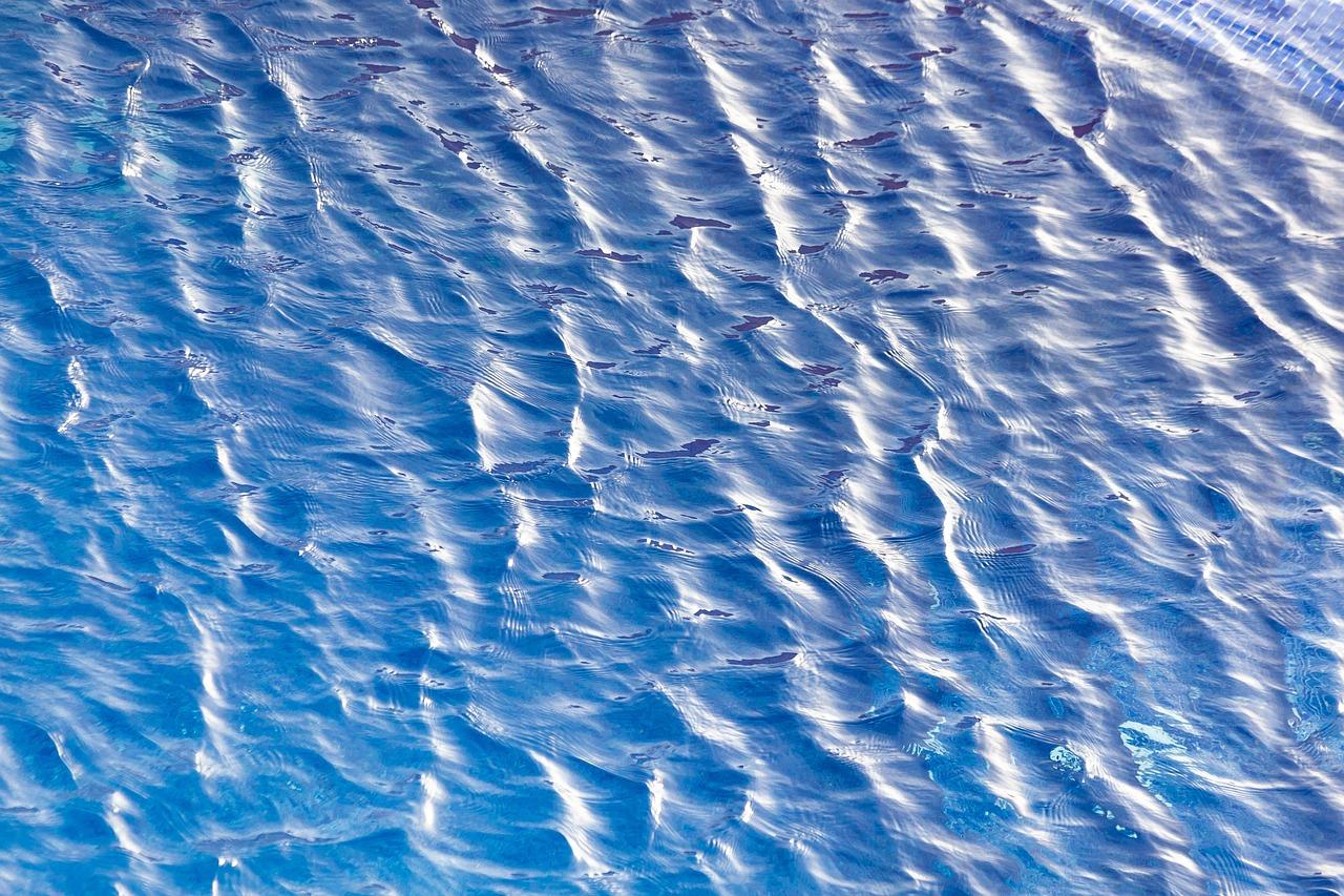 3. 使用蒸汽熨斗