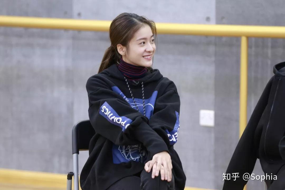 怎样评价张雪迎的长相?