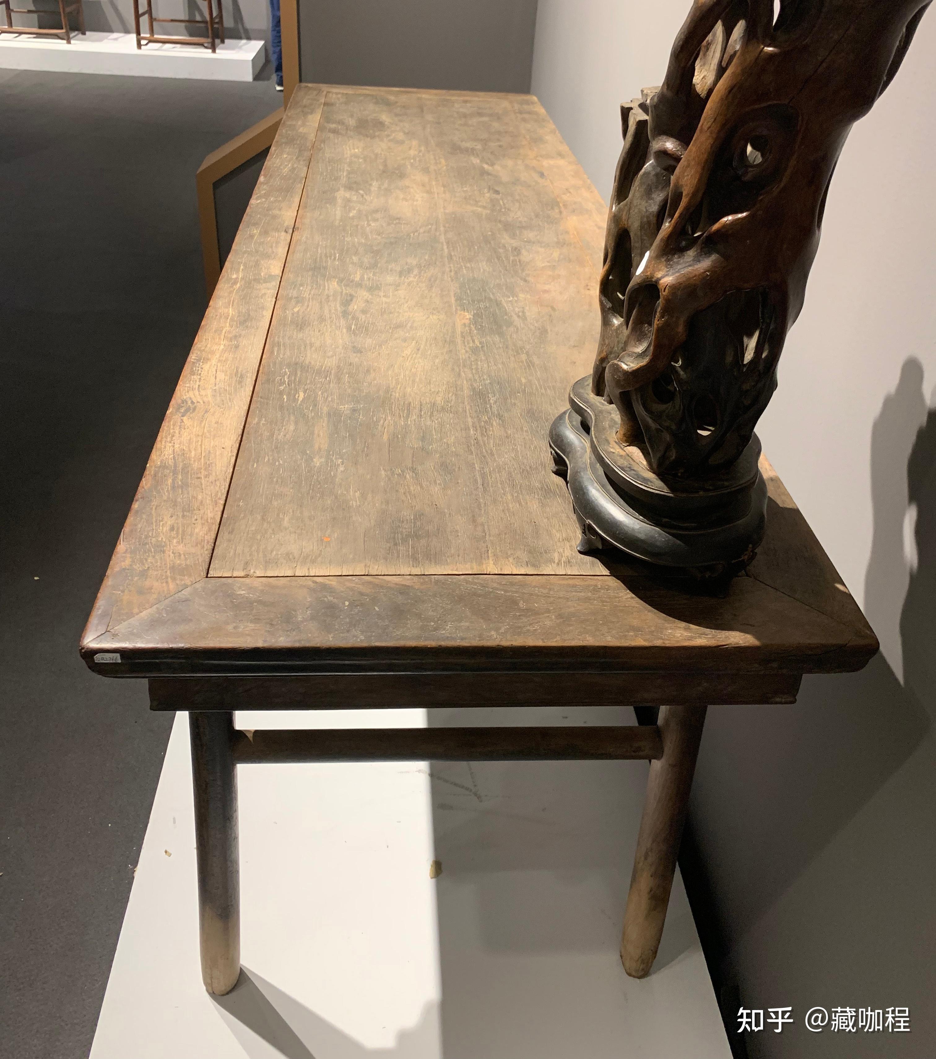 麦穗纹不明显黄花梨春凳棕眼沟壑林立