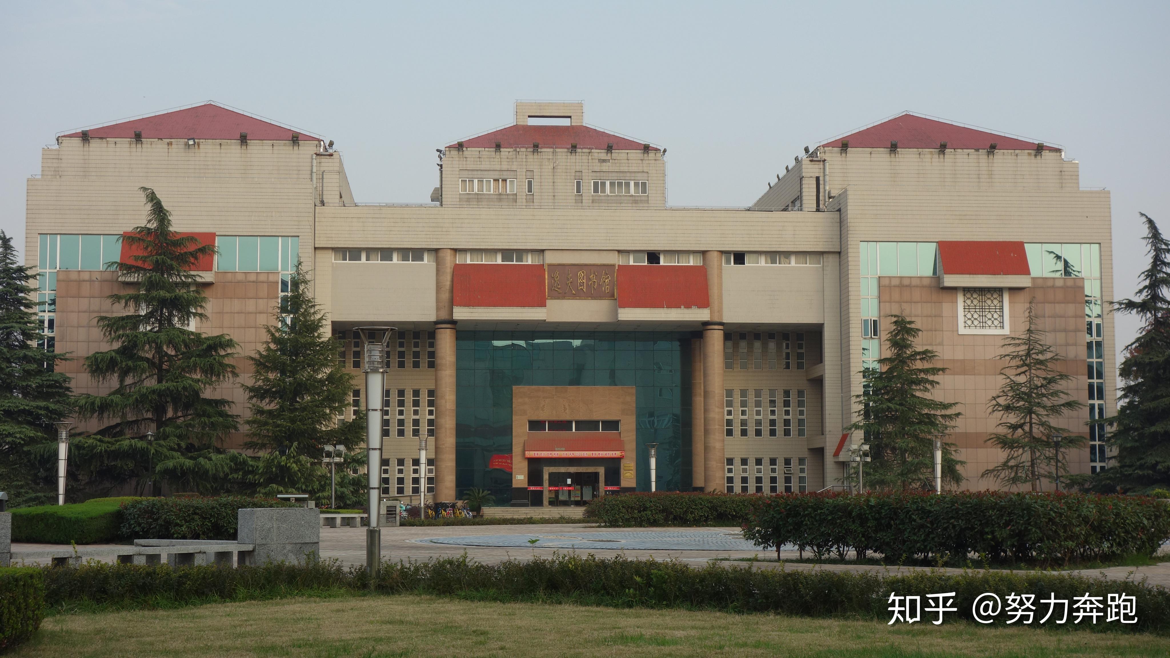 扬州大学2020年中国史学专业考研分数线参考书报录分析